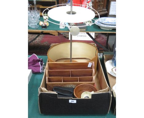 MIXED LOT INCLUDING WOODEN LETTER RACK, CAMERA AND 1970S LAMP, ETC. 