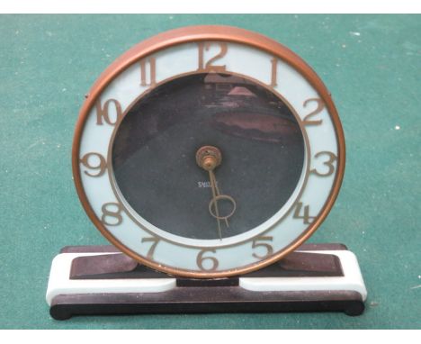 ART DECO STYLE SMITHS BAKELITE MANTEL CLOCK