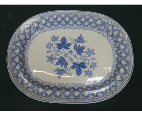 LARGE SPODE FLORAL BLUE AND WHITE CERAMIC ASHETTE, APPROXIMATELY 45cm x 59cm 