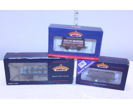 Three boxed Bachmann model railway wagons 