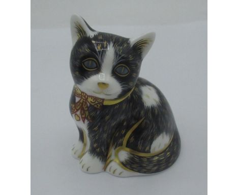 Royal Crown Derby black &amp; white Kitten paperweight, with gold stopper 