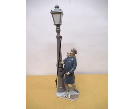 Lladro figure "Lamp Lighter", blue potters mark to base no.5205, H47.5cm 
