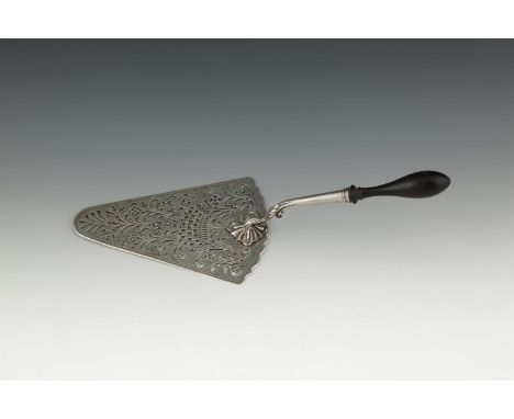 AN EARLY GEORGE III CAKE SLICE OF TRIANGULAR TROWEL FORM, London 1765, pierced and engraved with basket of flowers and entwin