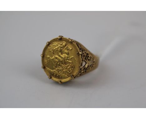 1906 Gold Half Sovereign in 9ct Gold Ring mount 9.6g total weight 