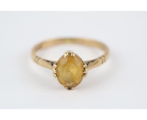Ladies 9ct Gold Citrine claw set ring, Size M. 2g total weight 
