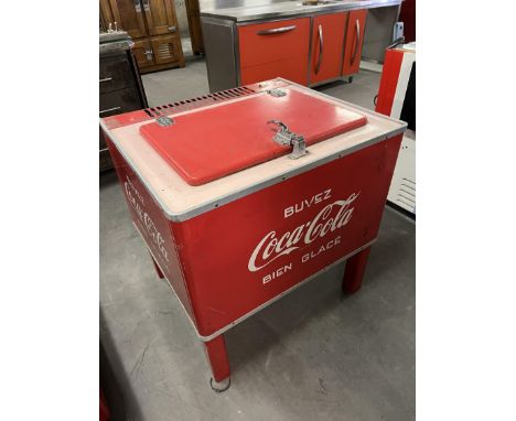 Vintage Coca-Cola Refrigerator on 4 Legs Height: 87 cm. Width: 83 cm. Depth: 73 cm. Condition: Good. Location: France, Dévill