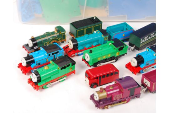 tomy thomas the tank engine train set