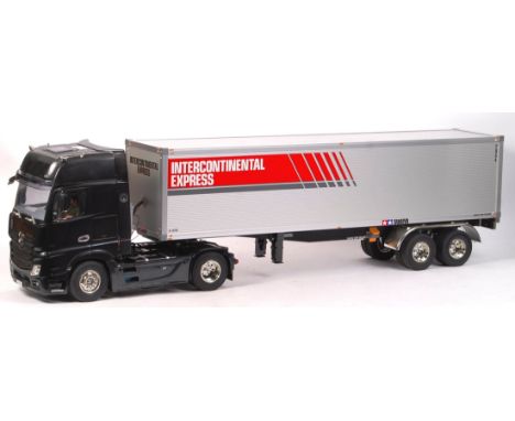 An incredible fully made Tamiya 1:14 scale radio controlled / RC lorry. With a Mercedes Benz Actros cab, and aluminium semi-t