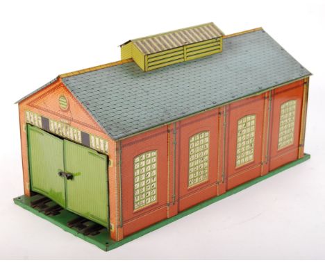 A vintage Hornby Series 0 gauge clockwork railway trainset locomotive / Engine Shed ' 2A '. Rarer basic version with no roof 