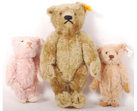A collection of 3x reissue Steiff made teddy bears. Comprising ' Teddy 16 Blond ' and ' Teddy 16 Rose ' and another. All with