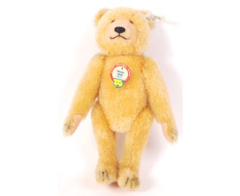 A Steiff made replica teddy bear ' Dicky ' 1935. Golden mohair, with chest and ear tag present. Limited edition of 4,000. Mea