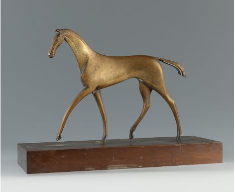 KARL HAGENAUER (Austria, 1898 - 1956)."Horse".Sculpture in darkened brass. Wooden base.The base is damaged and has marks of u