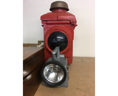 A BR lamp and hanauit torch.