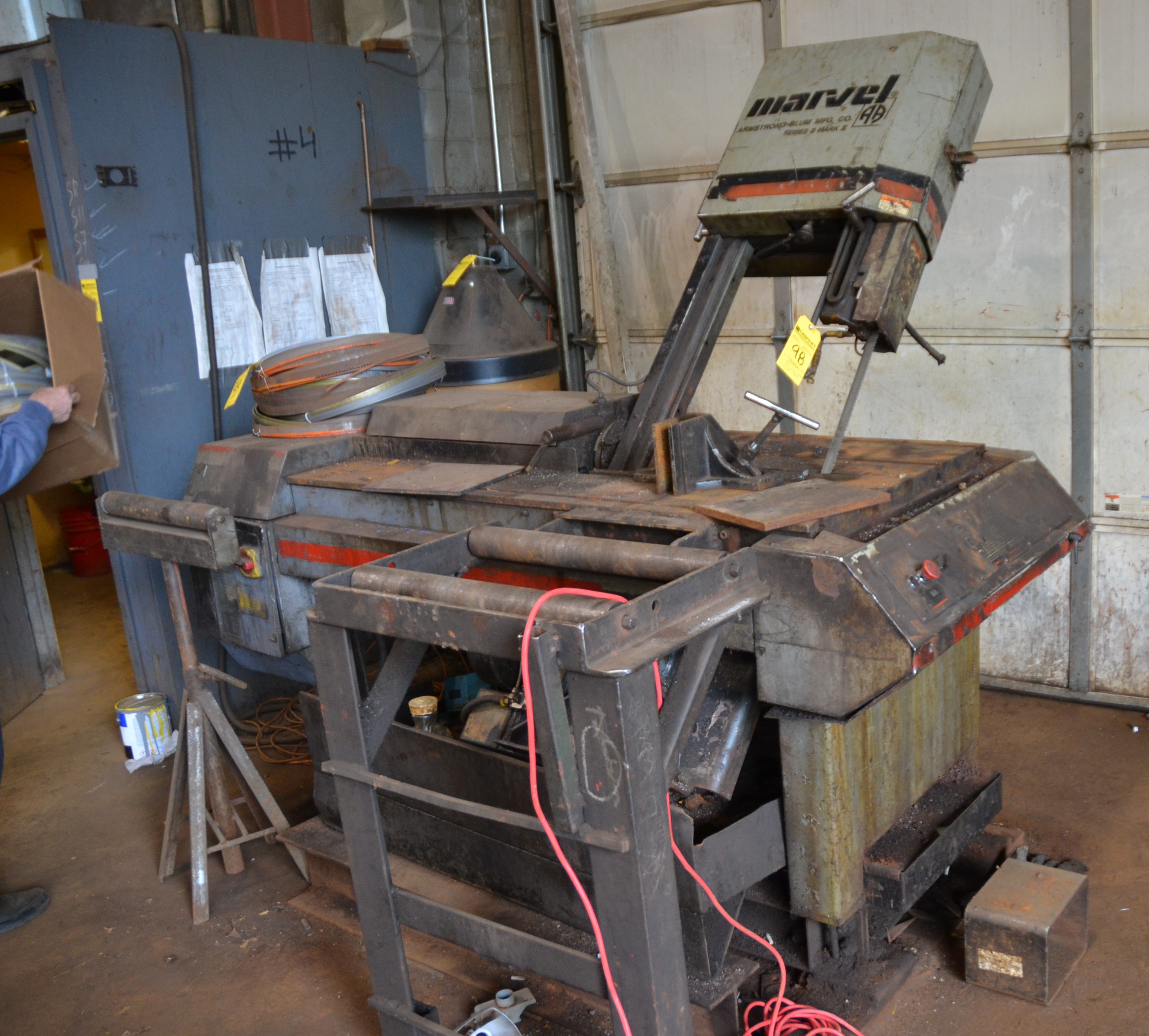 MARVEL ARMSTRONGBLUM SERIES 8 MARK II VERTICAL BAND SAW S/N 828687