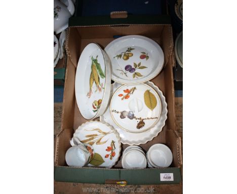 A quantity of Royal Worcester 'Evesham' including six ramekin dishes, tureen, flan dishes etc.