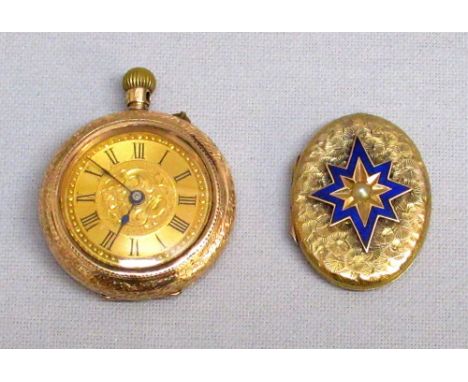 A SWISS 14ct GOLD LADIES POCKET WATCH WITH SQUIRREL HALLMARK (20.5g GROSS) AND A 9ct GOLD OVAL LOCKET WITH ENAMEL STAR SET SE