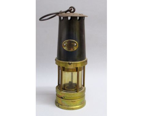 MINER'S LAMP MP BRITISH, 58 X 60  (H: 36cm)