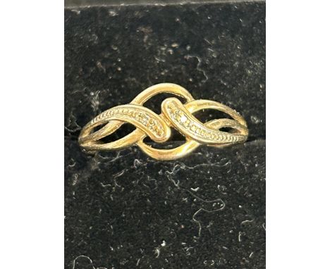 9ct Gold ring set with diamonds Size O 1.4g