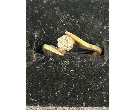 9ct Gold diamond solitaire ring Size K 1.7g