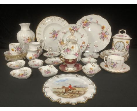 A Royal Crown Derby Posies pattern mantel clock, vase, Royal Doulton Marilyn figure, cupd and saucers, vases, plates, trinket