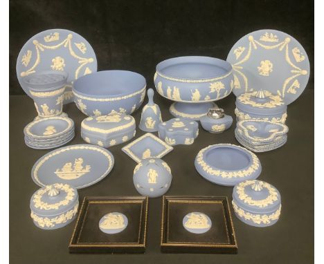 A Wedgwood Jasperware pedestal fruit bowl, 22cm diameter; others, fruit bowl, powder bowl and cover, pair of circular trinket