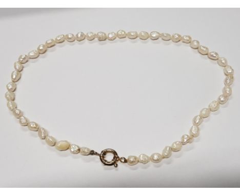 FRESHWATER PEARL NECKLET IN BOX