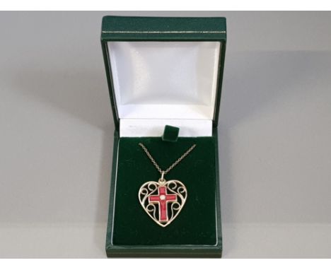 9CT GOLD HEART SHAPED PENDANT INLAYED WITH RED ENAMEL CROSS AND ROUND BRILLIANT CUT DIAMOND AND 20 INCH 9CT GOLD CHAIN, 7.4G
