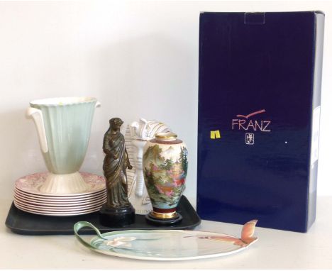 Franz Collection of plates, 9 Wedgwood Transylvania plates, Spode "Fortuna" vase, Tutankhamun figure, oriental vase and bronz