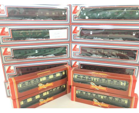 A Collection of Lima and Hornby 00 Gauge Coaches Boxed.