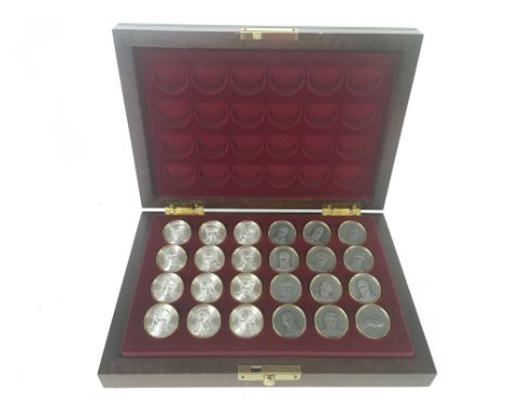 A Franklin mint battle of Waterloo checkers set.