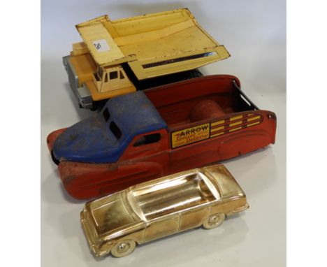 ARROW SPECIAL DELIVERY TINPLATE CAR, GIANT LOAD TRUCK + TOYOPET CORONA DELUXE 