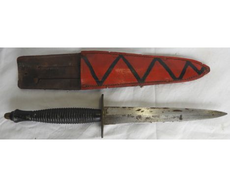 COMMANDO KNIFE IN LEATHER SCABBARD 6 3/4' BLADE 