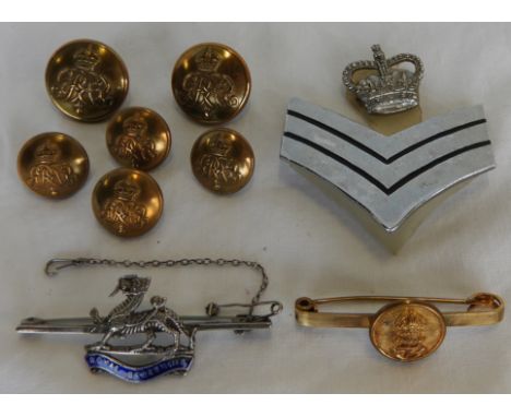 ROYAL BERKSHIRE BROOCH, BUTTONS, TIE PIN & FLASHES 