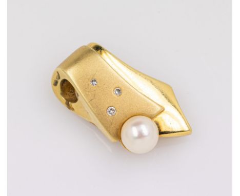14 kt Gold Anhänger mit Zuchtperle und Brillanten,   GG 585/000, 1 Zuchtperle Durchm. ca. 6.7 mm, 3 Brill. zus. ca. 0.03 ct W