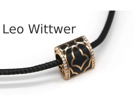 18 kt Gold Anhänger LEO WITTWER mit Diamanten,  RoseG 750/000, 24 Brillanten zus. ca. 0.20 ct Weiß/si, schwarzes Email, an or