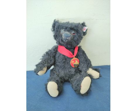 Steiff Danbury Mint exclusive Limited Edition Titanic Centenary Bear. Article no 66388. Height 20cm. 