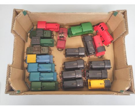 Box of 00 gauge goods wagons and tankers comprising of issues from Lima, Tri-ang, Fleischmann etc to include a Lima Esso Tank