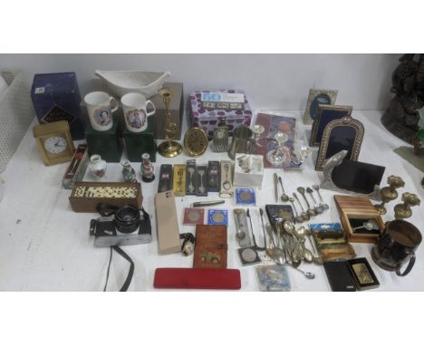 Collectables to include a boxed Terry Jackson spirit canoe 3 dish, collectors spoons, commemorative coins, silver plated phot