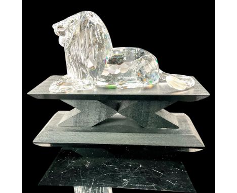 Swarovskiâ€™s centenary year, the Lion was the final piece of the â€œInspiration Africa" trilogy. It is made from clear cryst