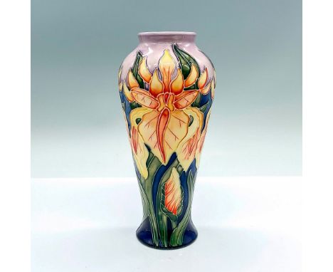 Beautiful glazed vase in the Windrush pattern. Yellow iris flowers with excellent tube lining. Moorcroft marking on the base.