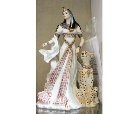 Royal Worcester 'Nefertari' limited edition no. 894 of 9500, with box and certificate