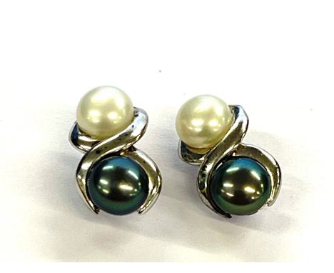 9ct white gold pearl &amp; peacock pearl stud earrings - does not have matching backs 
