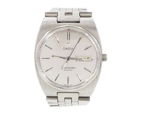 Omega Seamaster gentleman's stainless steel quartz wristwatch, Cal. 1345, silvered dial with baton hour markers and date / da
