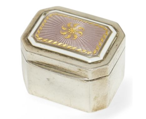 An Edwardian silver and enamel octagonal pill box retailed by Asprey, London, maker William Hornby, London, 1904, length 38mm