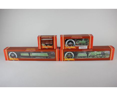 Three Hornby '00' gauge model railway locomotives, R380 SR schools class V 'Stowe' with smoke, R374 SR Battle of Britain clas