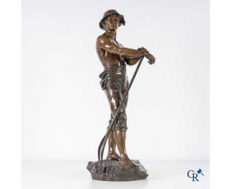 Charles Octave Levy (1840-1899) Faneur, Salon des Beaux-Arts. Bronze statue with brown patina. 19th century. Foundry stamp L.