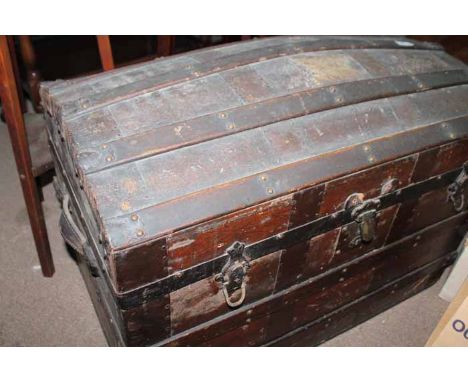 VICTORIAN DOMED TRUNK