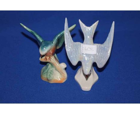 MIXED LOT OF COLLECTABLES TO INCLUDE BELL'S PUB SIGN, CERAMICS ETCto include Noritake, Campsie Ware lustre ceramic birds and 
