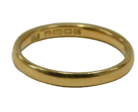 An 18ct gold wedding band, of plain design, Birmingham 1902, ring size M½, 2.4g all in.