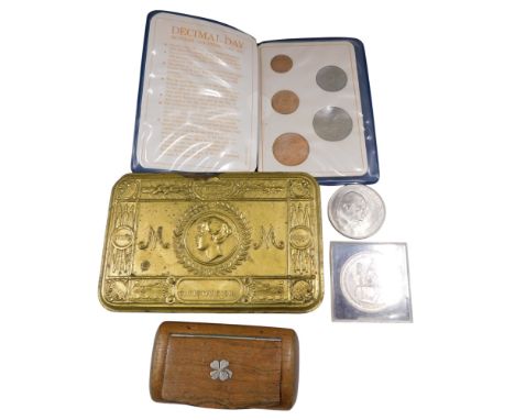 A rosewood and silver coloured metal inlaid snuff box, 1914 WWI brass Christmas tin, etc.